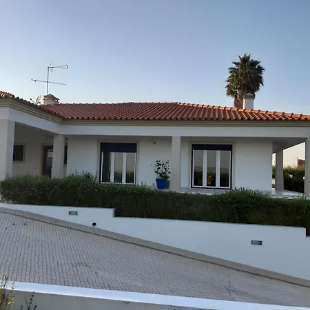 Blue House - Leiria, Entre Fatima E Nazare Holiday home Maceira (Leiria)